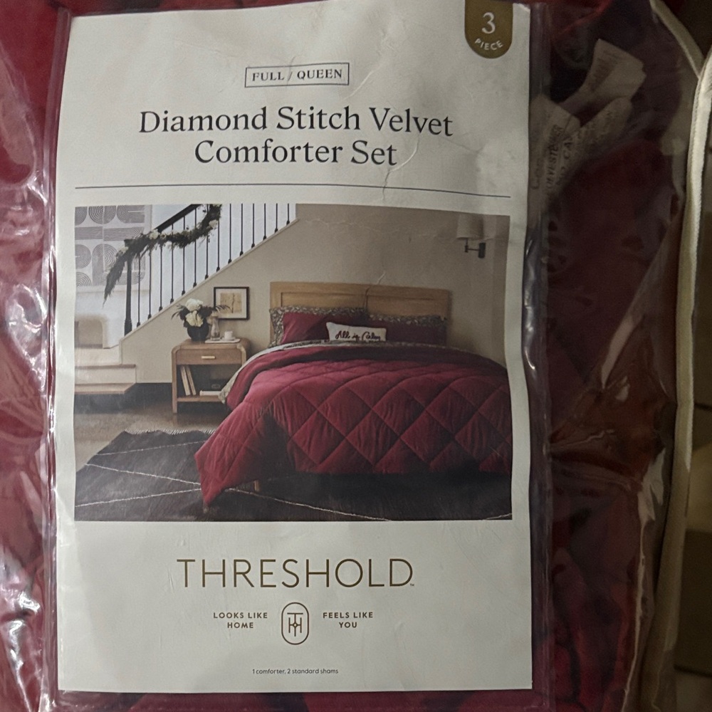 Threshold Diamond Stitch Velvet Comforter Set - Burgundy